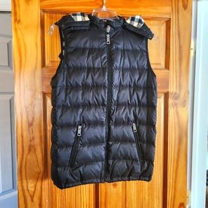 Burberry Youth vest with removable hood